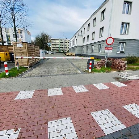 Apartament Walczaka 43 Miejsce Parkingowe Gorzow Wielkopolski Luaran gambar
