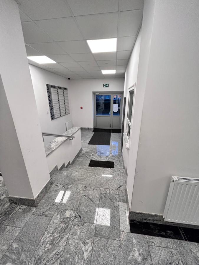 Apartament Walczaka 43 Miejsce Parkingowe Gorzow Wielkopolski Luaran gambar